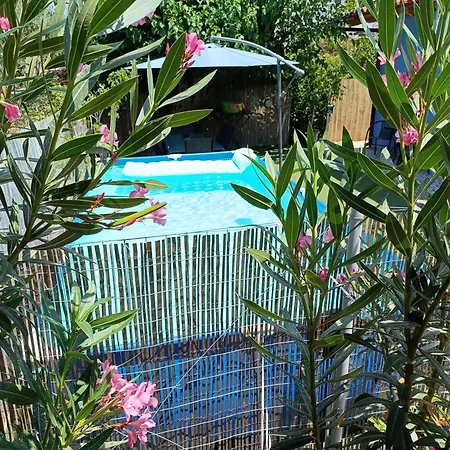 M & M House 別荘 *